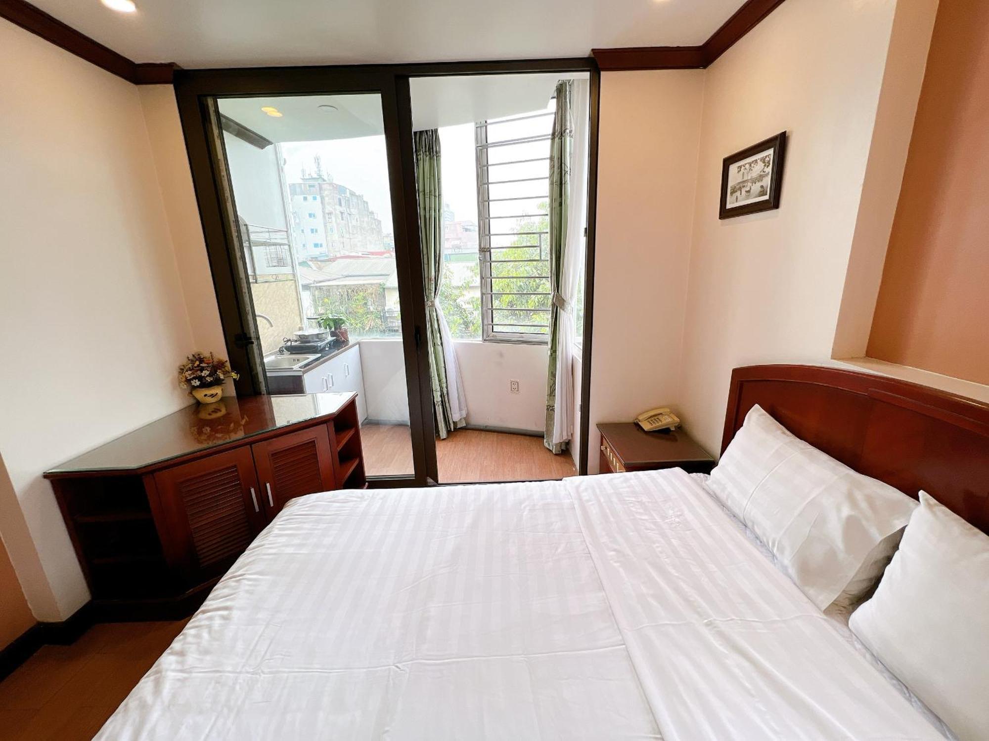 T - 4* Hà Nội