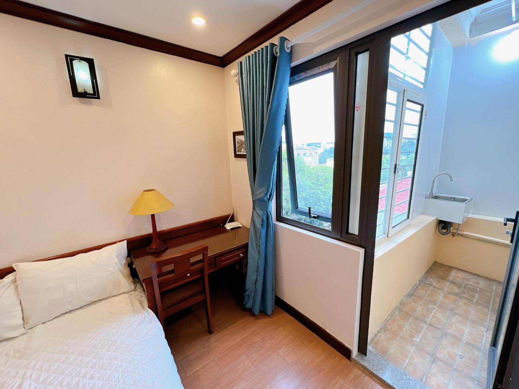 T - 4* Hà Nội